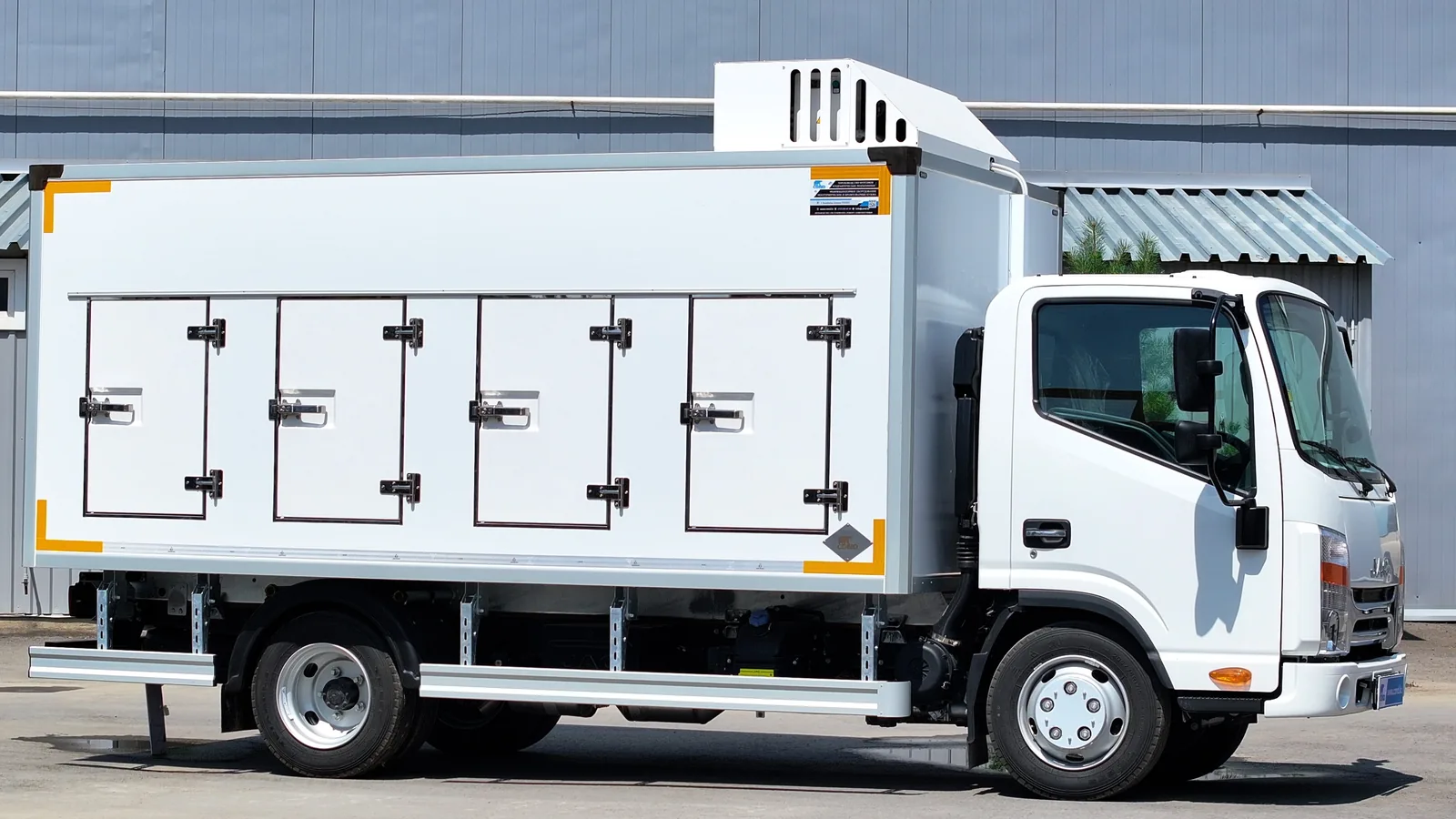 Мороженица на JAC N56 с верхним расположением агрегата — COND